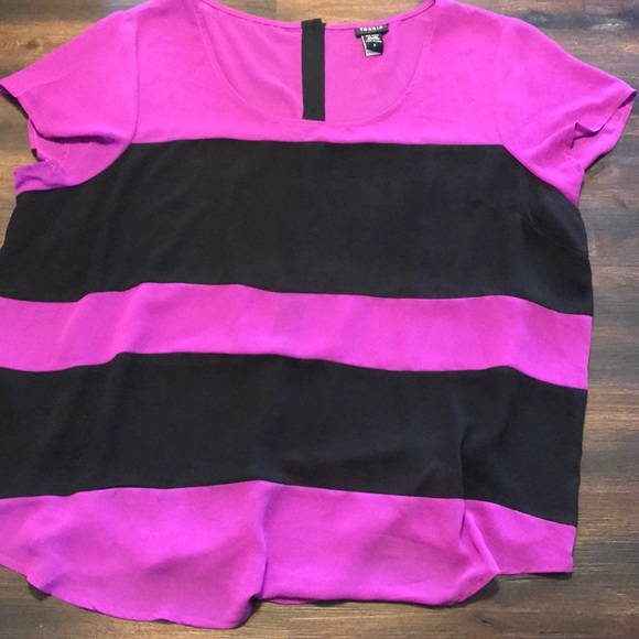 Torrid short sleeve top - Picture 1 of 5